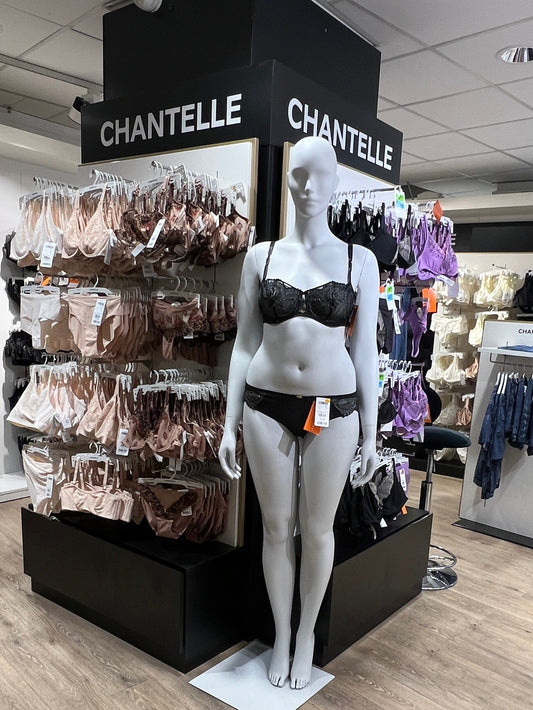 Un mannequin plus-size ? Non un mannequin normal !